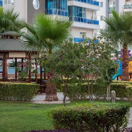 Kurt Safir Euro 아파트 *